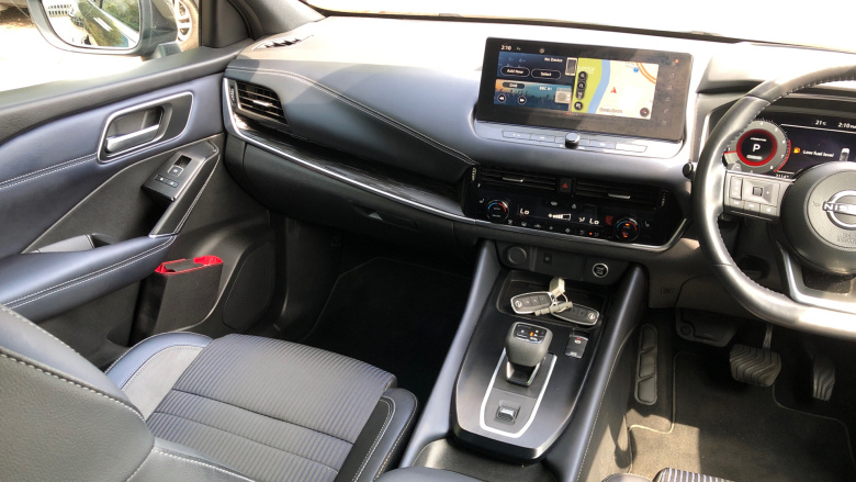 Nissan Qashqai 1.3 DiG-T MH 158 Tekna 5dr Xtronic Petrol Hatchback